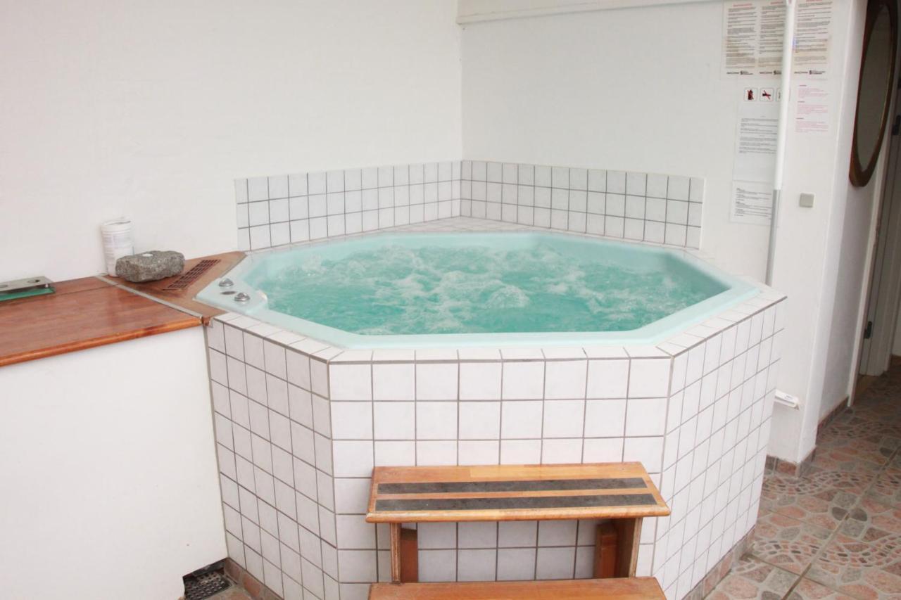 Knebel Rolso Retreatヴィラ エクステリア 写真